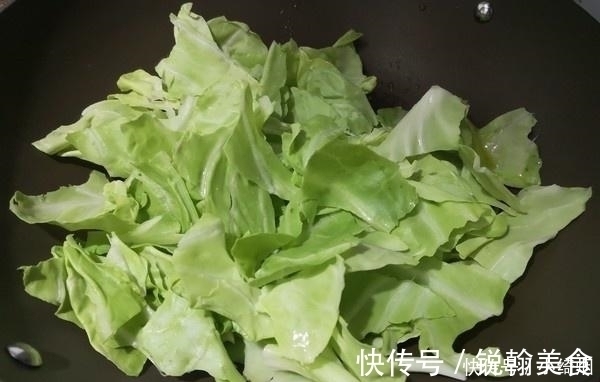 手撕包菜|胃不好就多吃它,养胃护胃身体好,隔三差五吃1次,胃慢慢好起来