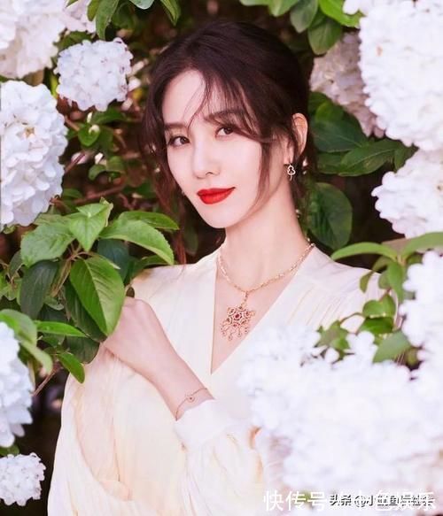 护肤|皮肤好的女生,晚上护肤都会做这几件事,难怪皮肤白皙有光泽