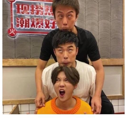 黄旭熙|跑男噩耗不断,7人剩5人,灵魂人物能否挽救!