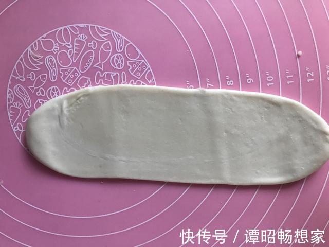 中式点心白皮酥做法,猪油和面静置半小时,成品香酥还不腻