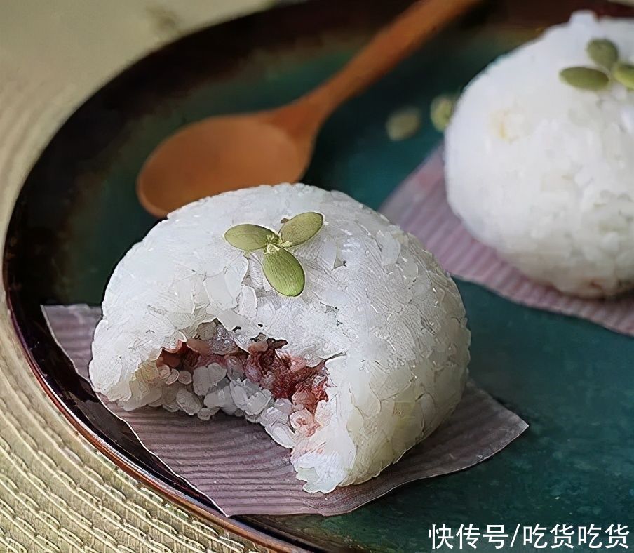 烤茄子，豆沙包，拌海蜇，豆腐肉的做法送给你，好吃