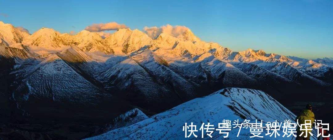 中性 优雅女人的“穿搭经”，米色PK灰色，你的优雅是哪种？