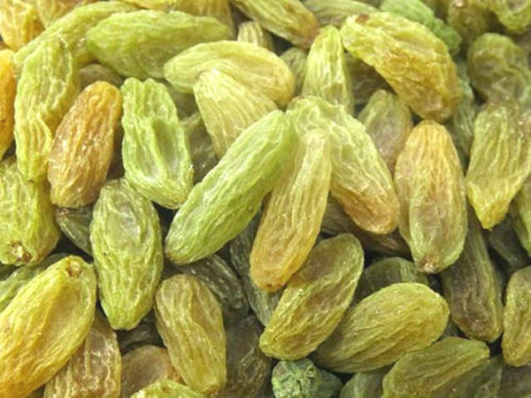 葡萄干上有促干剂,吃了会“烧坏肠胃”2个“食用禁忌”,牢记