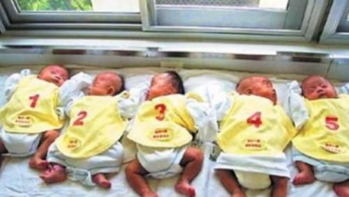 5胞胎|中国首例“5胞胎”长大了,如今已满18岁,家庭状况令人感叹