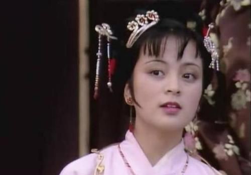 优秀|吃了一顿饭,学了一个妙招,三姑娘探春做事太用心,难怪如此优秀