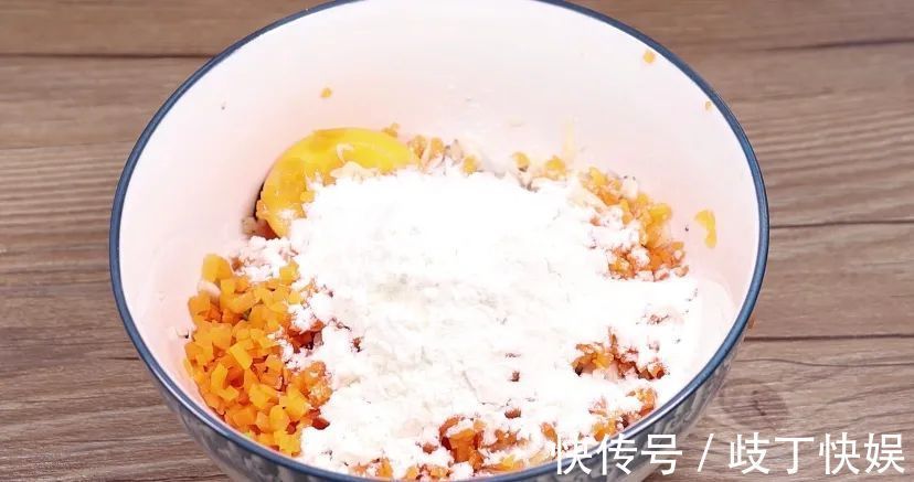 丸子|别再怪宝宝不爱吃蔬菜了,换个做法,宝宝吃一口就爱上,辅食首选