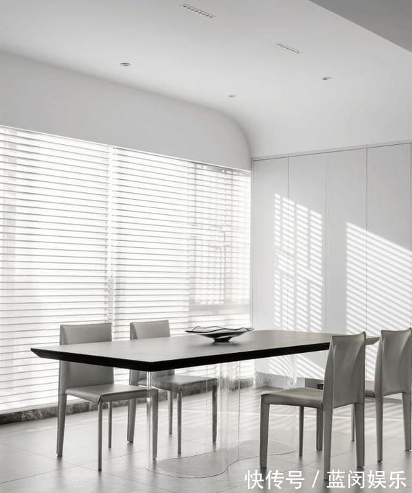 别墅|去他的豪宅风,95后宝爸拒绝奢侈,简装了289㎡的家,真心让人喜欢