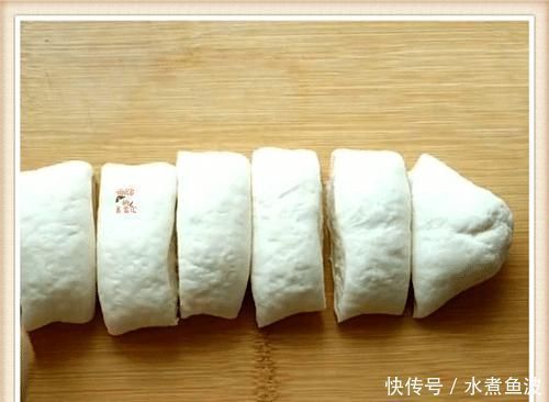 擀面杖|做鸡蛋饼别再搅面糊了,学学这个新做法,柔软透亮比纸薄,特筋道