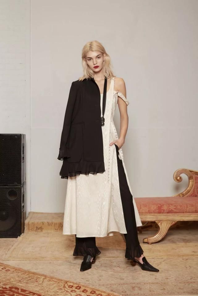 衬衫+衬衫，裙子+裙子…春天流行这样穿，火了！！