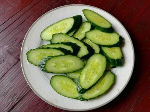 小方子|一根黄瓜，救一颗心脏！家传治冠心病的小方子，我献出来