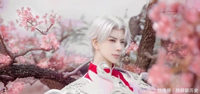 漫迷玩cos已经很厉害，看到猫和鸭，漫迷：世界无奇不有！