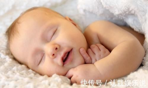 发育|头脑发育差的宝宝,会有这4个表现,中了一个,父母就要紧张起来