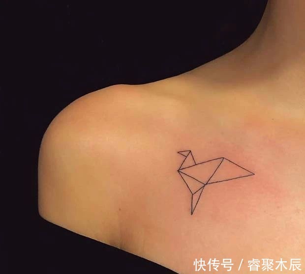 鼠哥|性感可爱的锁骨纹身,女孩子的专属纹身位置,男生千万别轻易尝试