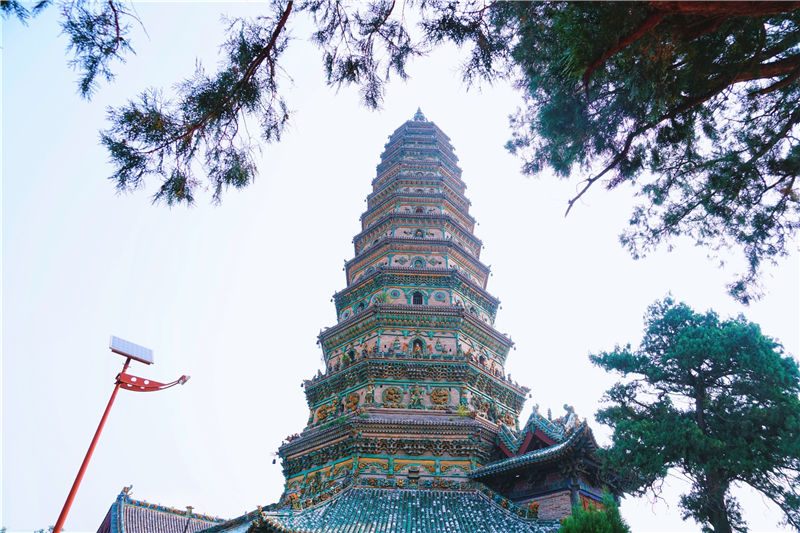 历史悠久广胜寺，美轮美奂飞虹塔，辛酸过往让人恨