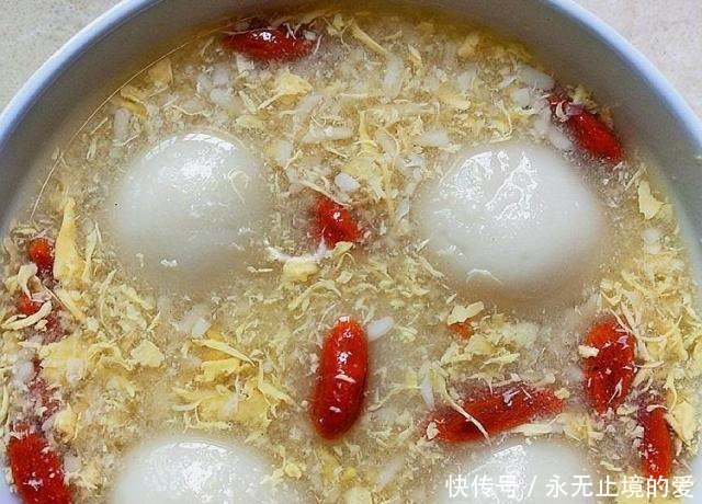 它是“穷人的阿胶”,女人每天吃1碗,补血益气,小脸红润气色好!