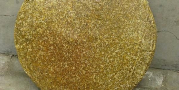 养花经验分享：豆饼、黄豆制成肥料期间，该注意哪些细节？