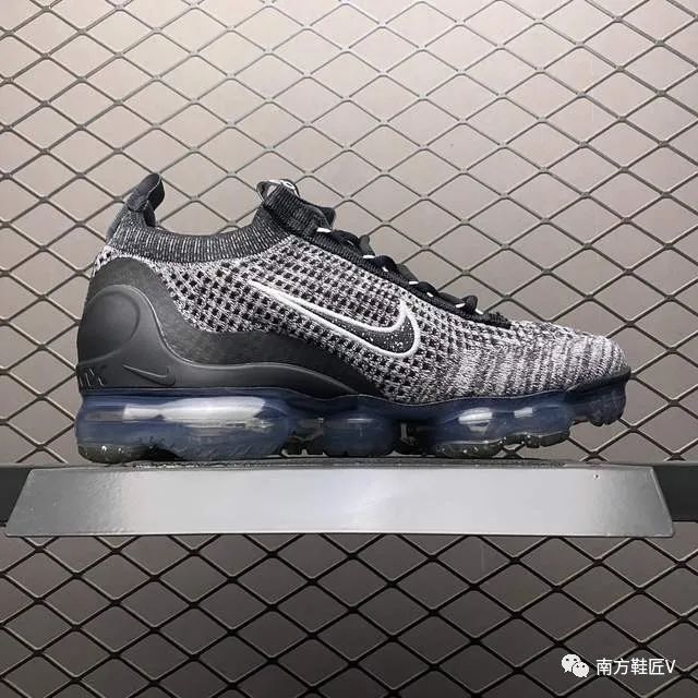 运动跑鞋 造型夸张,脚感澎湃!Vapormax Flyknit 2021运动跑鞋来了