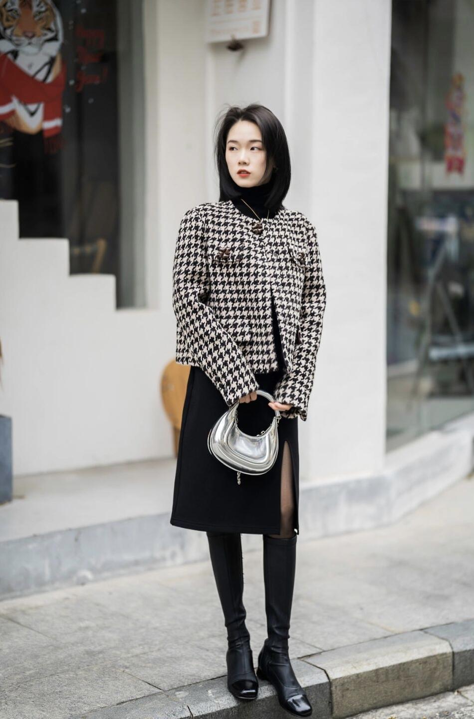 搭配 “小香风外套”才是冬季穿搭的yyds,优雅知性又干练,谁穿谁美