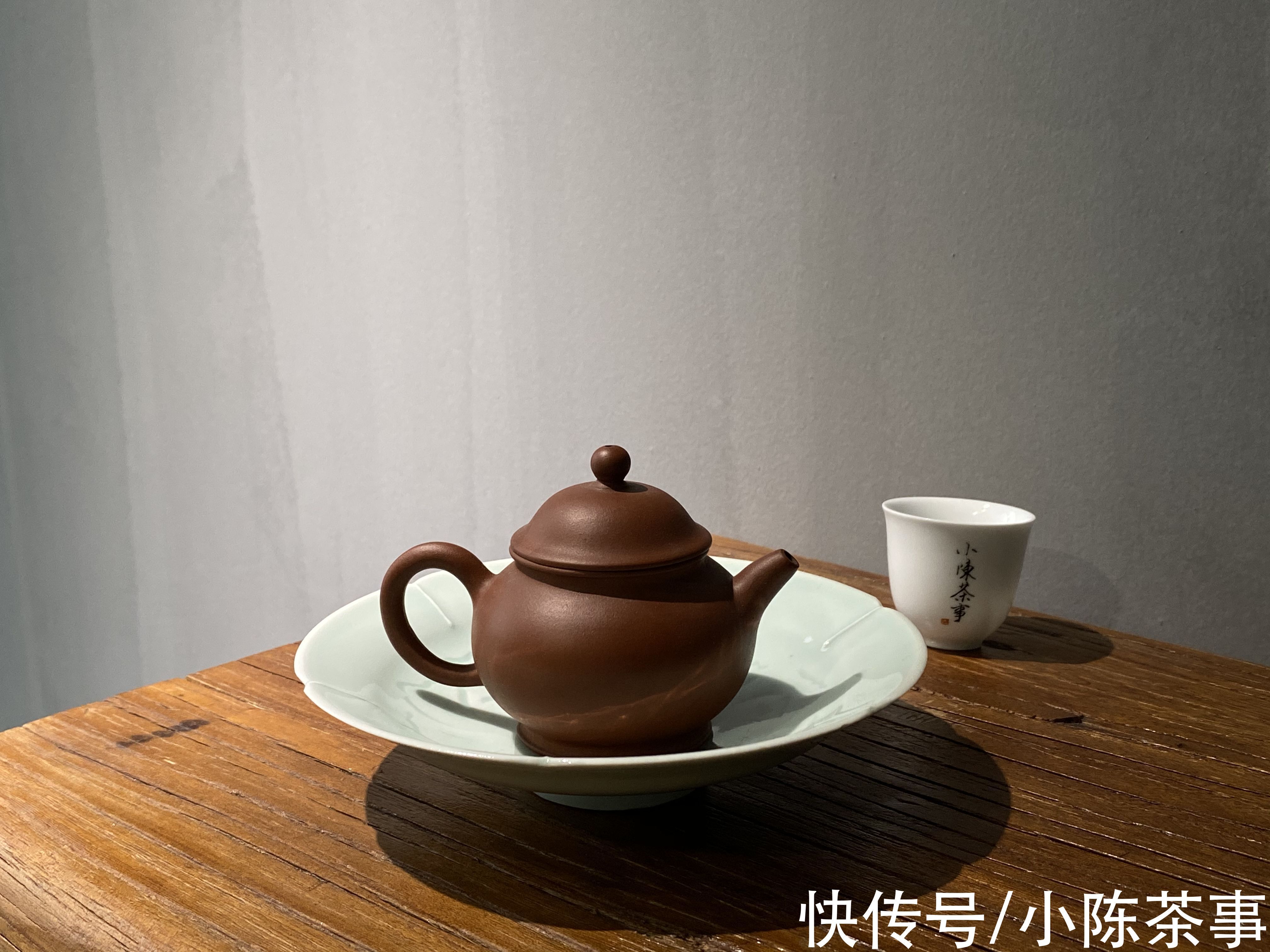 老白茶@白茶、岩茶、红茶怎么冲泡?一篇文章解锁正确冲泡方法,建议收藏