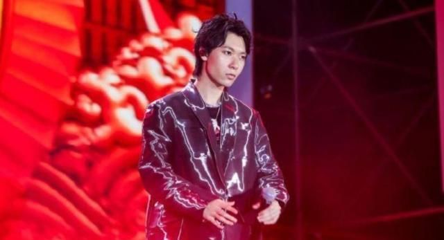 昔日好友彻底翻脸,活死人新歌DISS福克斯,说唱圈也难逃利益二字