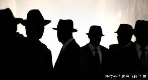 男人|《火影忍者》药师兜多重间谍身份下迷失自我，找寻自我的男人！