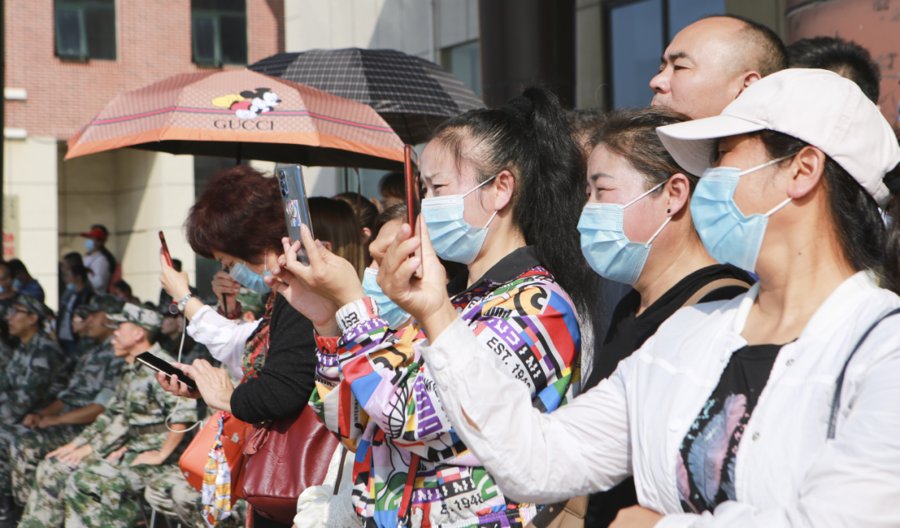 泰山|重任在肩，不负众望！泰山国际学校邀请学生家长观礼军训汇报表演