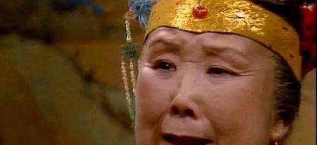 贾元春#《红楼梦》贾元春封贵妃的时候,很多人觉得很奇怪,为什么!