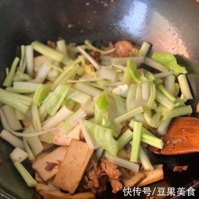 小炒湖南香干|#不容错过的鲜美滋味#小炒湖南香干