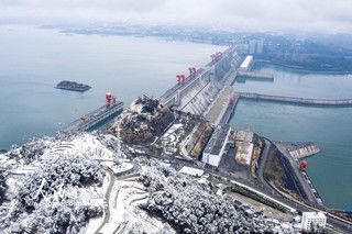 三斗坪镇|湖北宜昌：雪润三峡