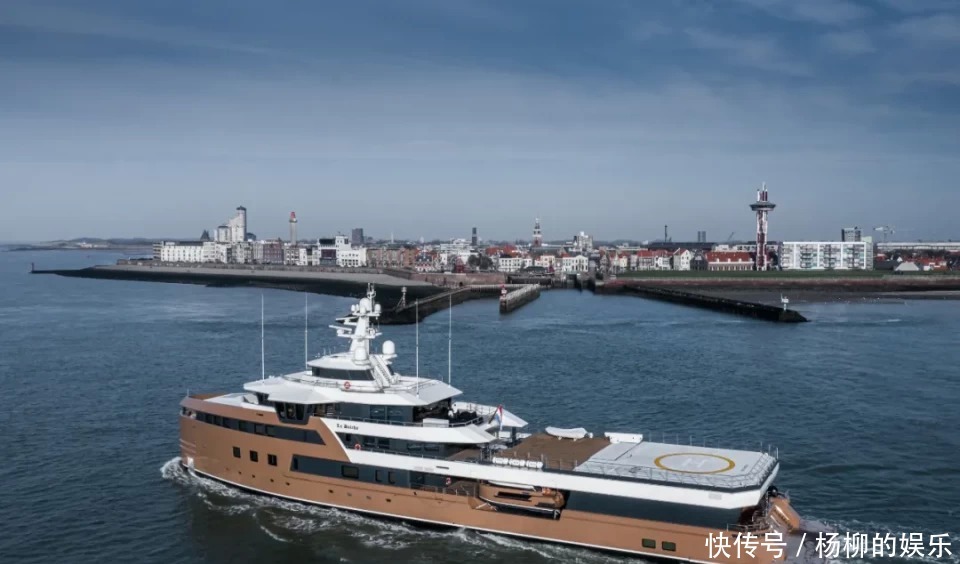 第一艘有固定行程、专为商业活动建造的探险游艇租赁旅程已开启