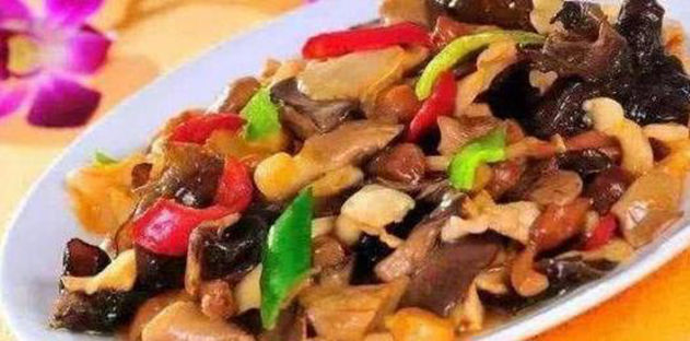 美食推荐小炒牛肉，剁椒炒鸡胗，香菇肉片，辣子鸡的做法