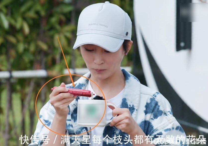 筷子|谢楠吃面没有筷子,谁注意吴京做出的举动?这波操作我只能说服了