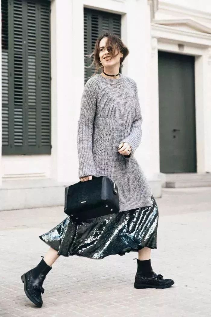 百褶裙|大毛衣+裙子, 才是2020秋冬最时髦的打开方式!