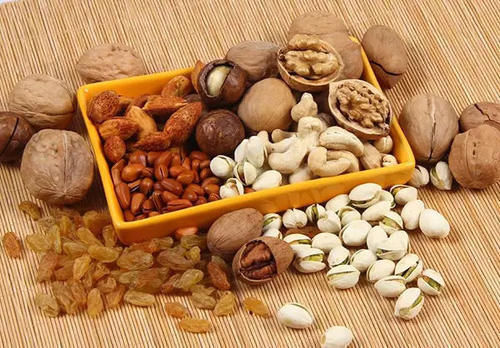 精米|51岁田先生吃素2年多,突发脑梗,这3种食物升血脂比肥肉还厉害