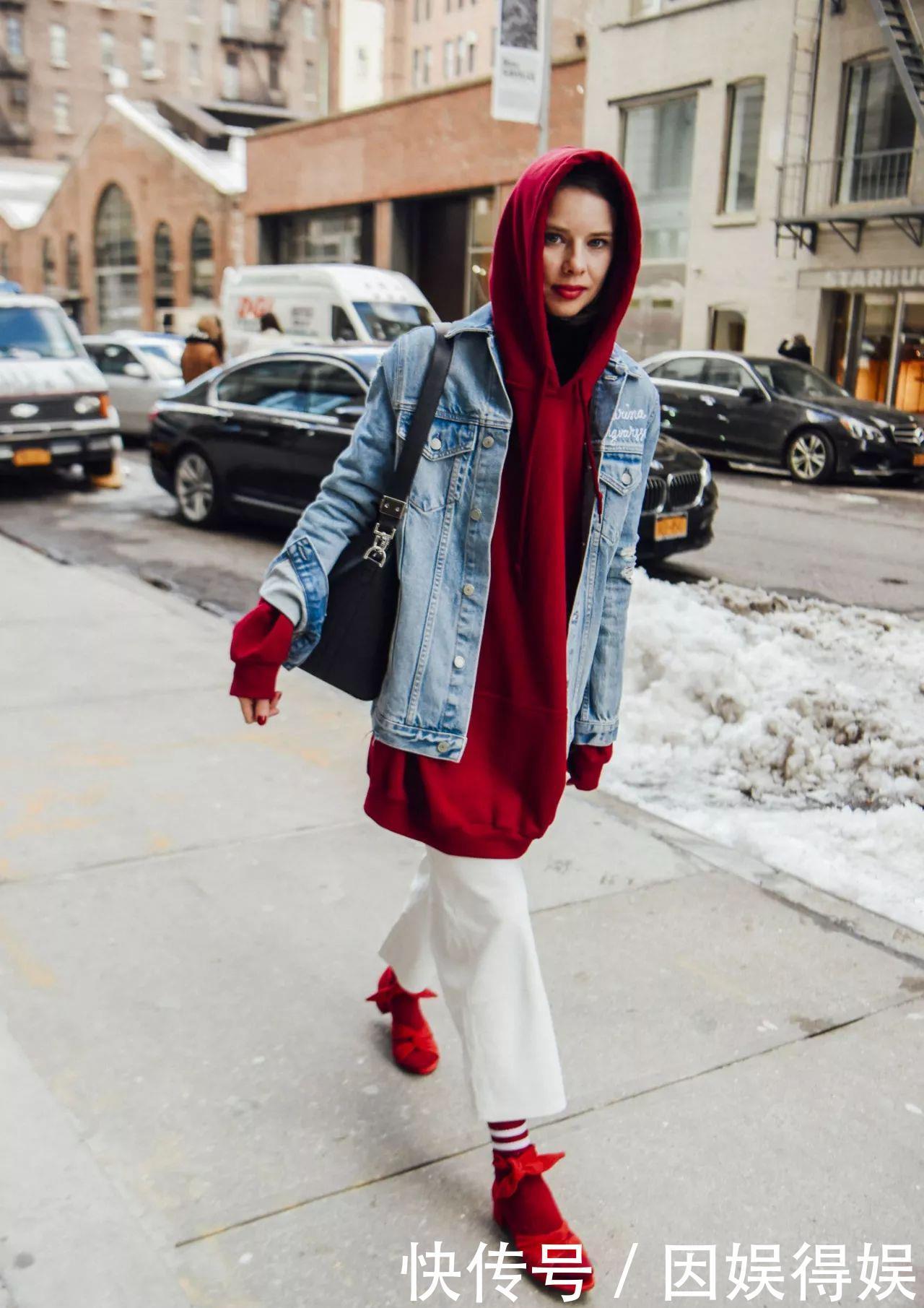 买卫衣就要挑这3个“经典款”，时髦又百搭，穿个十年都不过时！