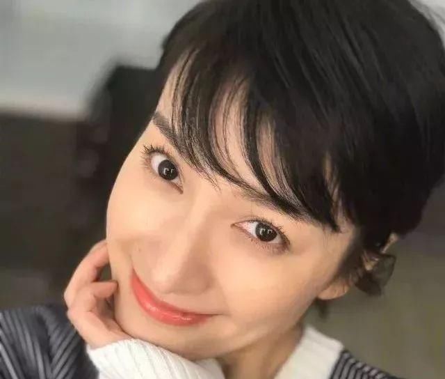 谢娜|从快本背景板到“东北赫本”,被谢娜打压多年的吴昕终于崛起了