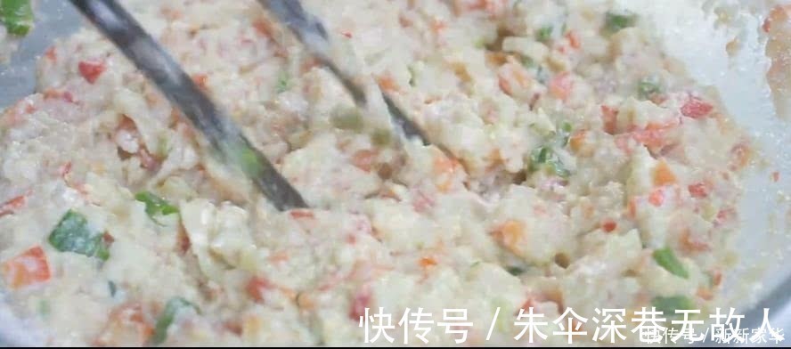 豆腐丸子|一块豆腐，一个鸡蛋，这样做比红烧豆腐好吃多了，停不下筷子！
