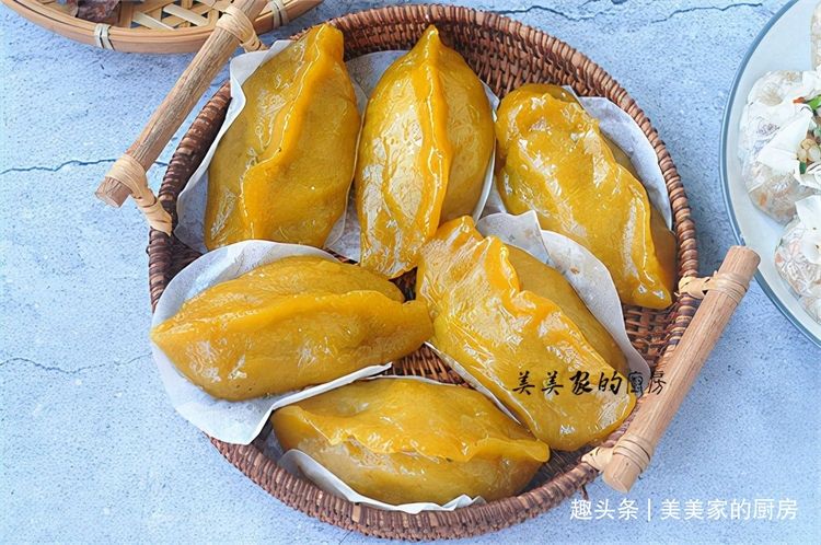 冬天寒冷！又到吃此物的时候，从小到大的最爱，清香Q弹好过瘾！