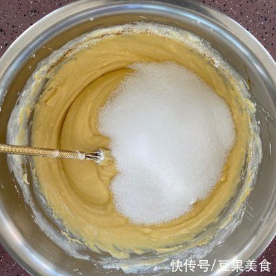 提拉米苏味的乳酪蛋糕这么做大人孩子都爱吃