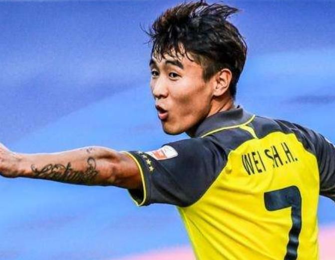 弃将|终于等到你！26岁“李铁弃将”或得国足重用，李霄鹏好眼光