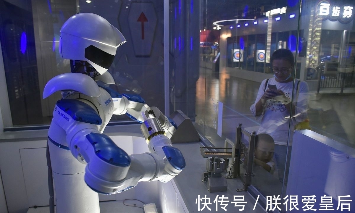 智能经济|无人驾驶还有多远?你的生活还将怎么智能?智能经济未来还远吗?