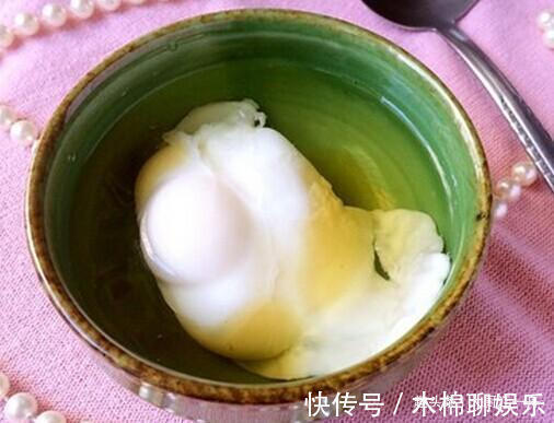水煮荷包蛋，我只服这个做法，不散花不破皮，个个圆润又好吃