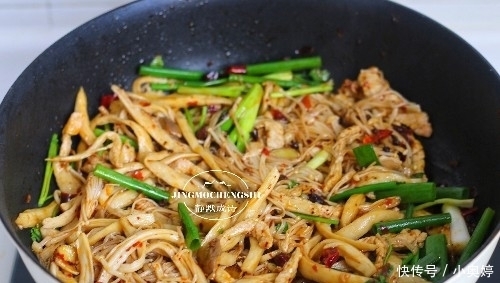 金针菇|想吃麻辣香锅在家就能做,简单几步,比饭店的好吃,价格只有一半