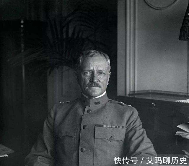 分居|麦克阿瑟离婚记,分居1年多后,老婆在离婚申请书上写下6个字