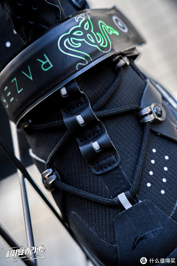 李宁 打破次元壁!潮流与电竞的碰撞可算是玩明白了!