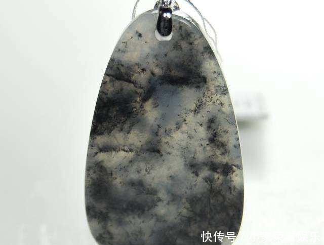 天然|翡翠里的水墨画——天然黑冰意境非凡