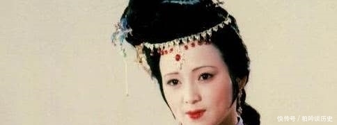 秦可卿是病逝?曹雪芹营造的假象,被脂砚斋的3000条批语揭开