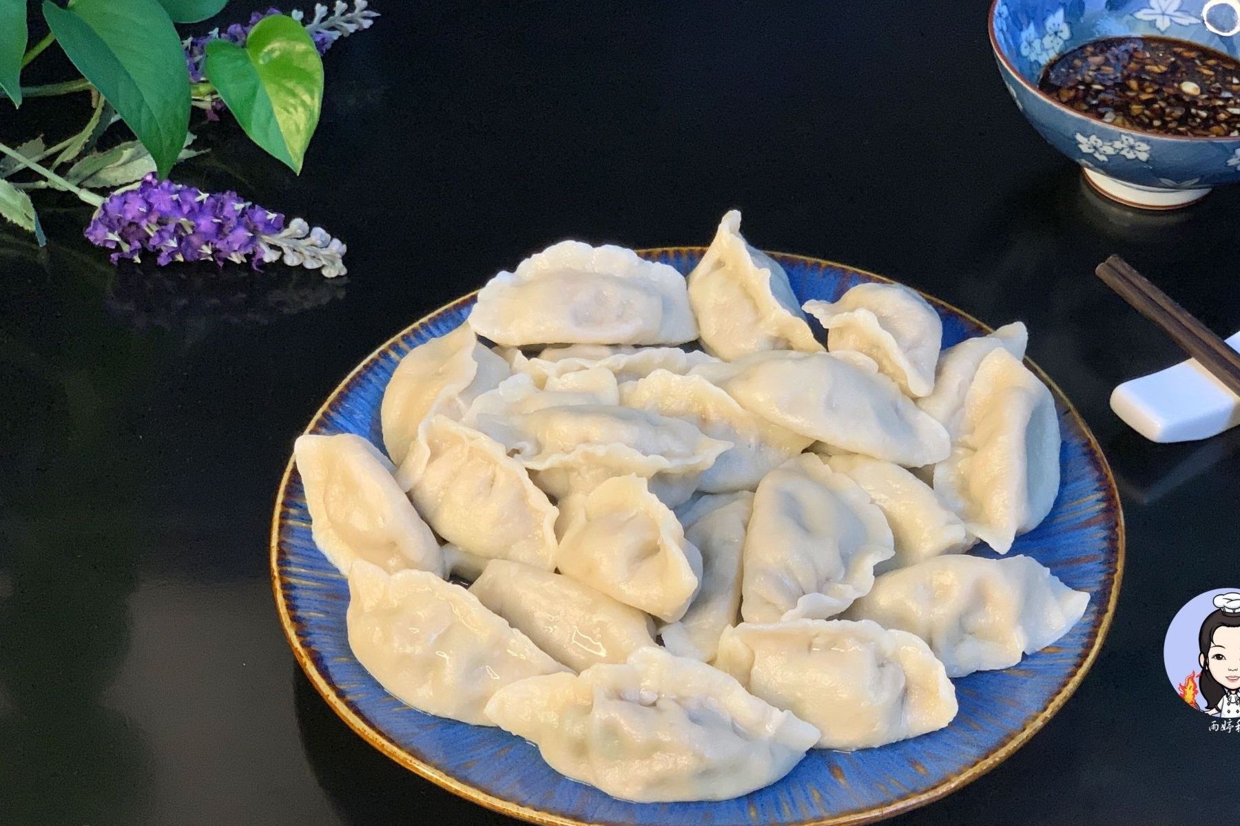 好吃|秋天吃饺子,韭菜芹菜都不如这个馅,2块钱一把,鲜香味美特好吃