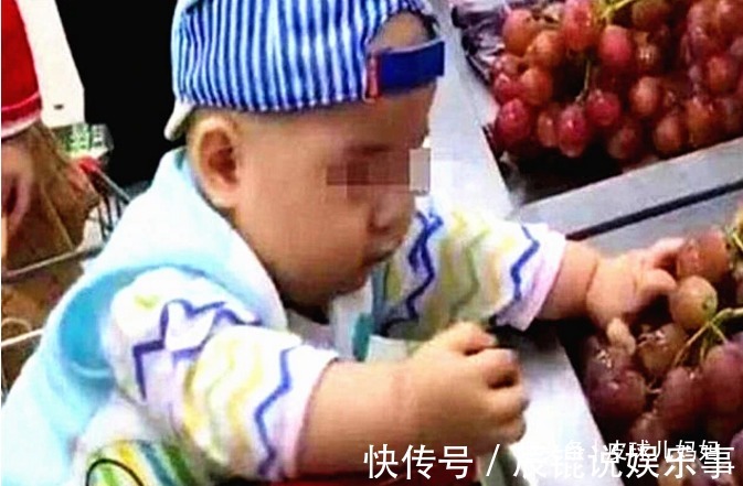 父母|1岁娃拽了颗葡萄,超市工作人员怒斥这是偷吃,妈妈高情商回应