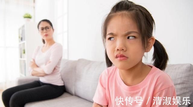 妈妈|4岁女儿把手机放水里洗,妈妈失控之后,再也听不到孩子的声音